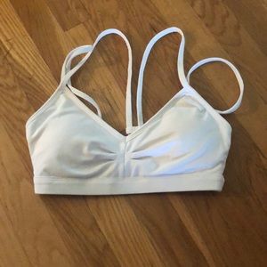 Fabletics sports bra